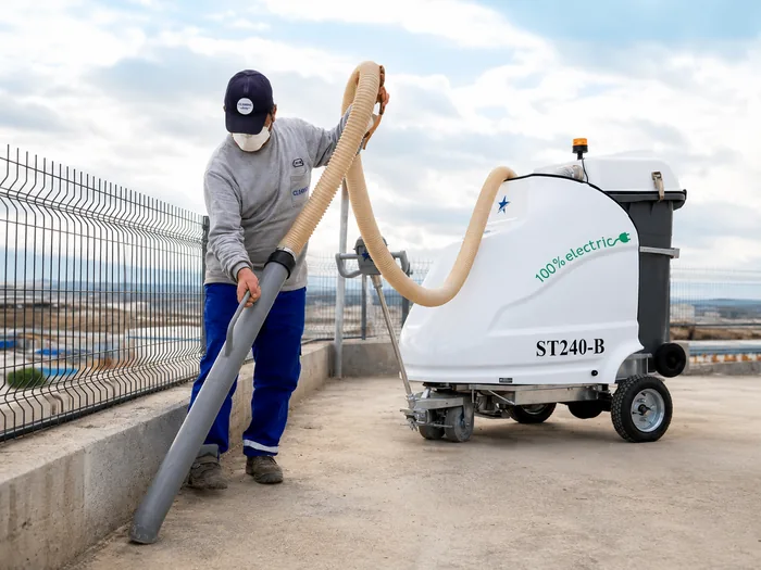 Поломоечная машина Cleanvac ST240